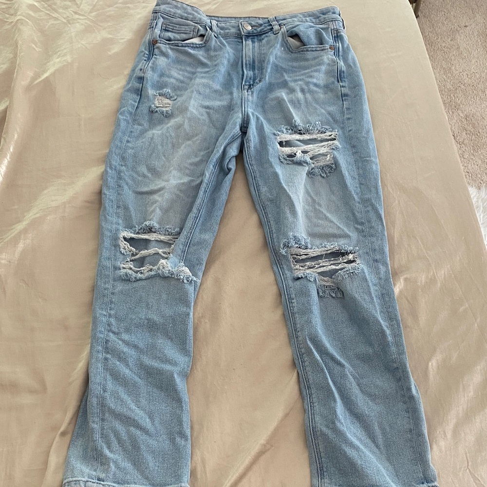 American Eagle Outfitters Light Blue Distressed Straight Leg Jeans